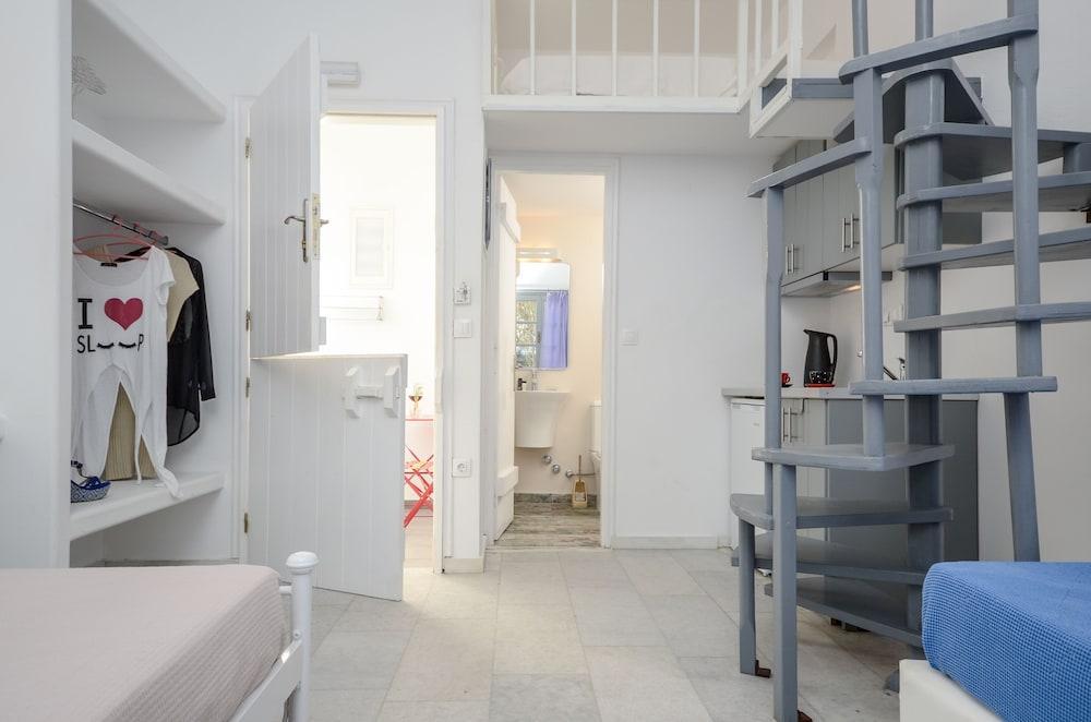 Depis Suites Naxos City Buitenkant foto