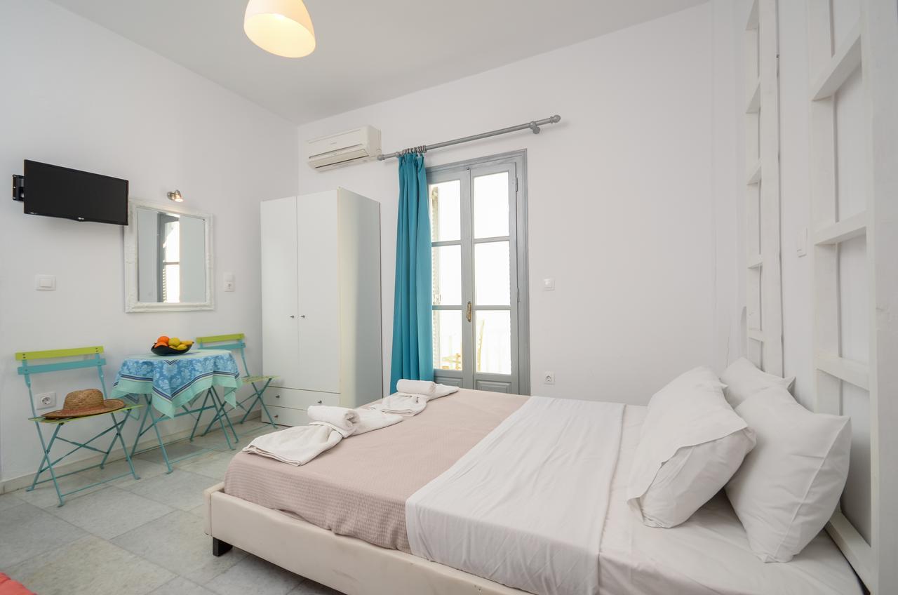 Depis Suites Naxos City Buitenkant foto