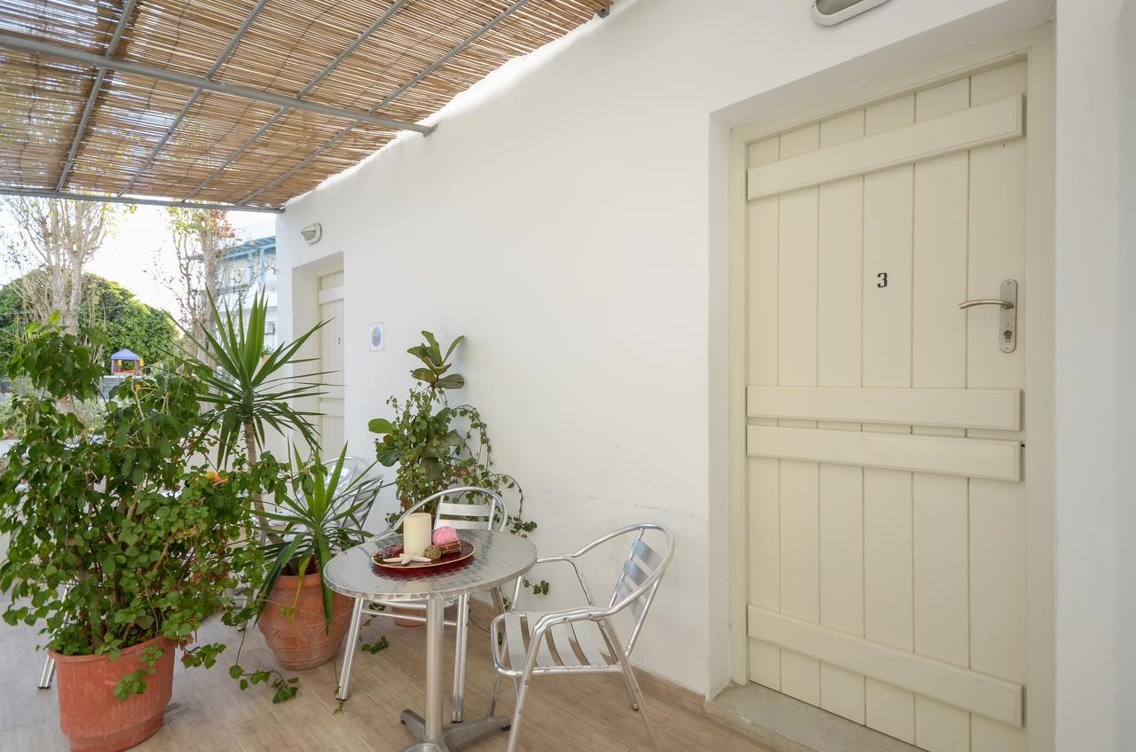 Depis Suites Naxos City Buitenkant foto