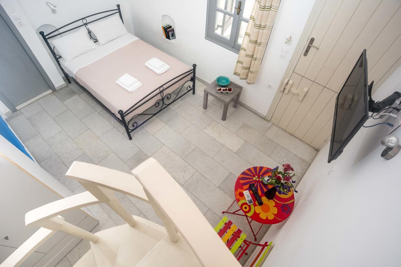 Depis Suites Naxos City Buitenkant foto