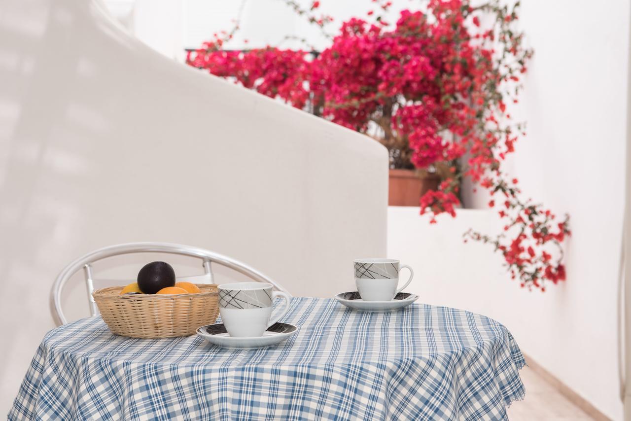 Depis Suites Naxos City Buitenkant foto